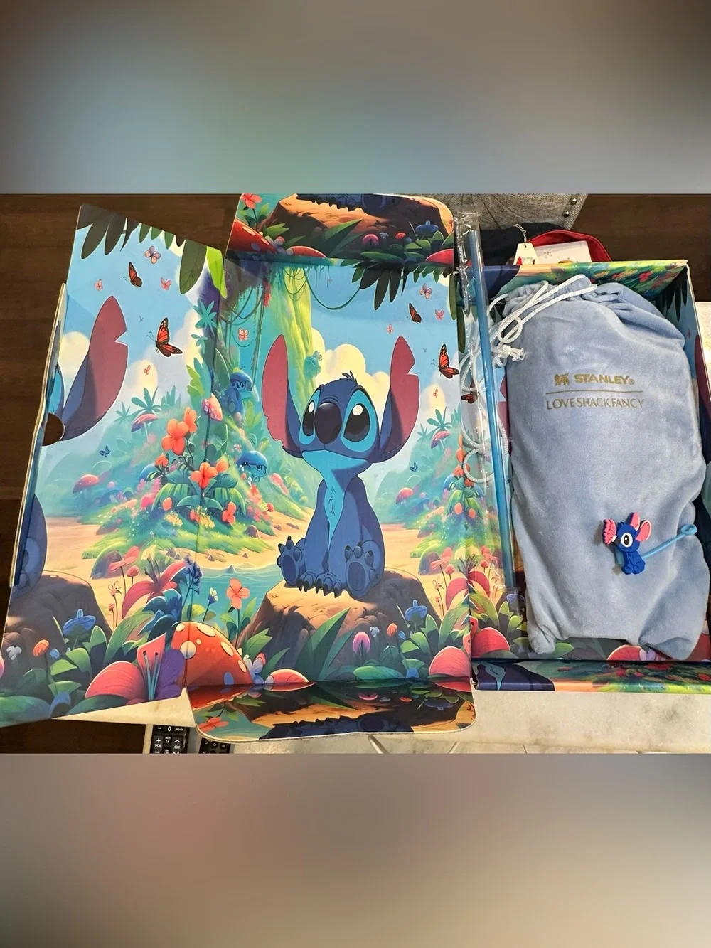 Stanley Unique Light Blue and Gold Lilo & Stitch Insulated Travel 40oz Tumbler - Picture 16 of 16